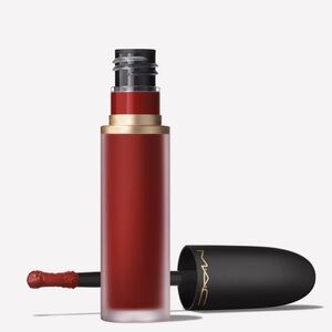 MAC POWDER KISS LIP + CHEEK MOUSSE - Devoted to chili